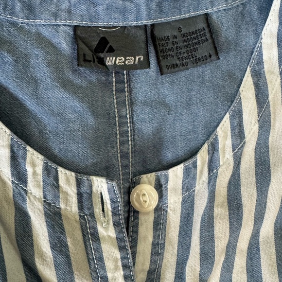 Striped Blue and White Women's Vest Cottage Core White Pearl Buttons 90’s mom - Picture 3 of 5